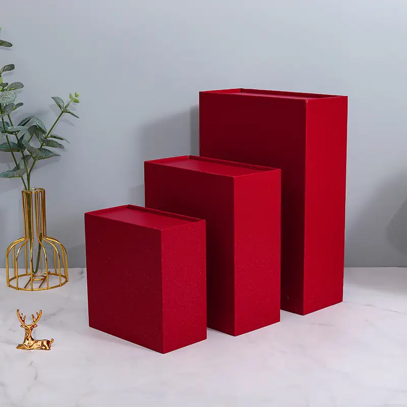 red magnetic gift box​